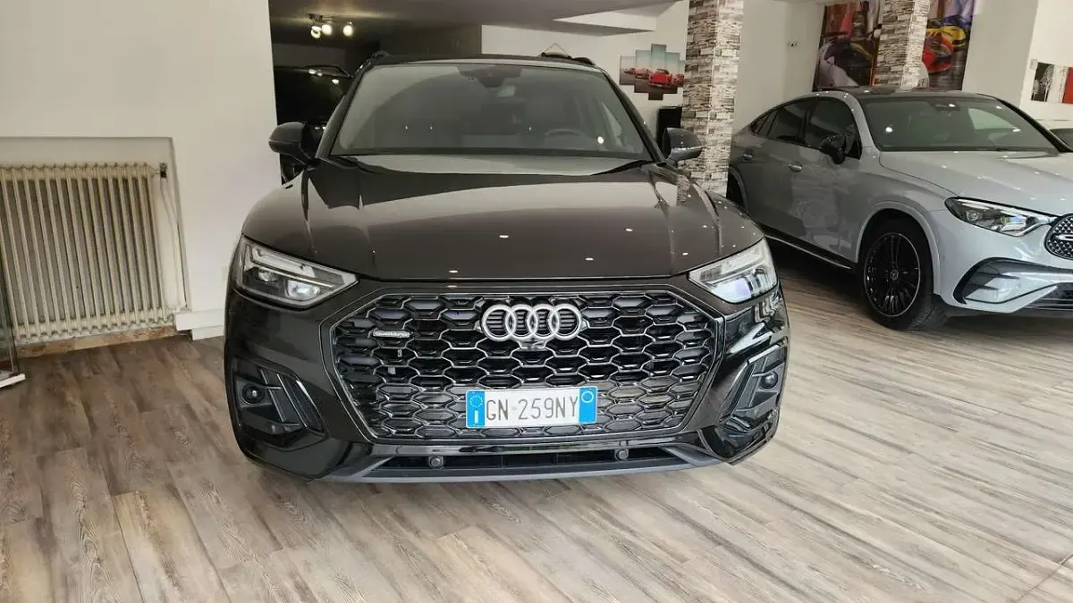 Usata Audi Q5 Sportback Ambiente 204 CV (150 kW) 2022 Nero SUV