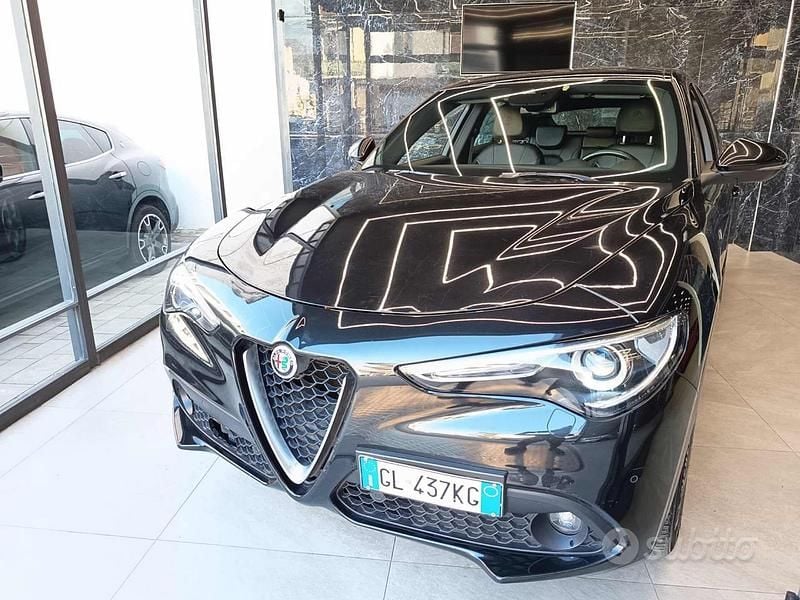 Usata Alfa Romeo Stelvio Veloce 210 CV (154 kW) 2022 Nero SUV