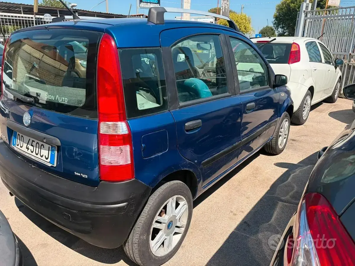 Usata Fiat Panda Emotion 60 CV (44 kW) 2006 Bluazzurro Utilitaria