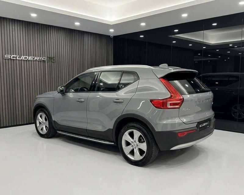 Usata Volvo XC40 129 CV (94 kW) 2023 Vapour grey SUV