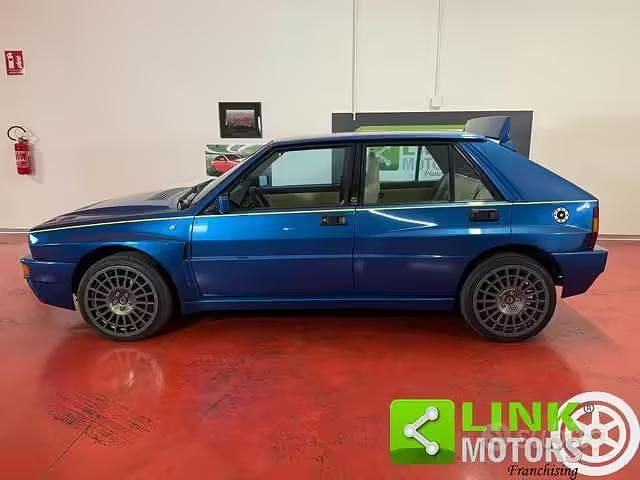 Usata Lancia Delta 211 CV (155 kW) 1994 Blu Utilitaria