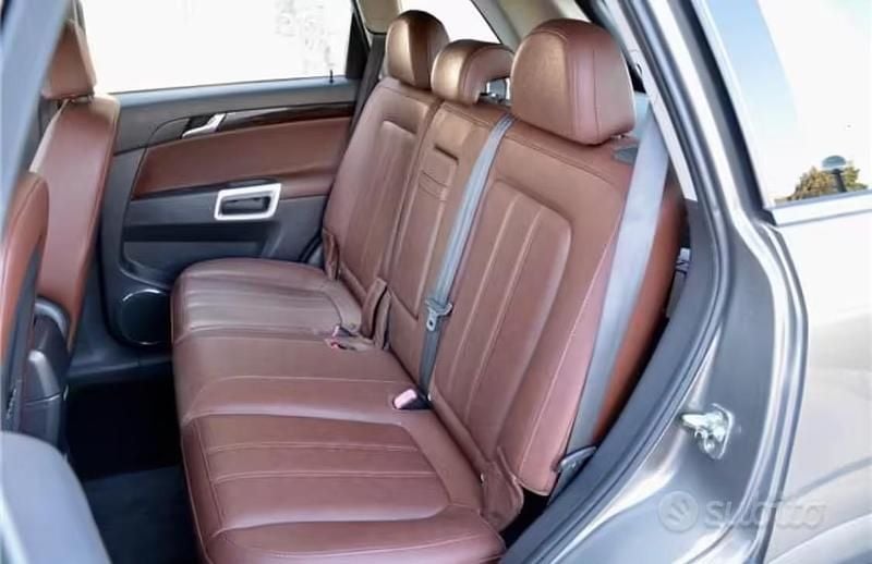Usata Opel Antara Cosmo 150 CV (110 kW) 2007 Marrone SUV