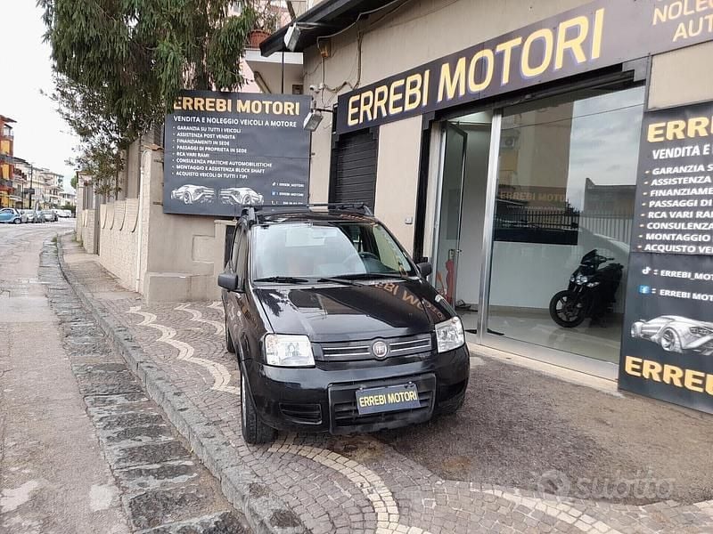 Nero Usata 2009 Fiat Panda Climbing Berlina | 2000 € (Ottimo prezzo) - Immagine 1/4