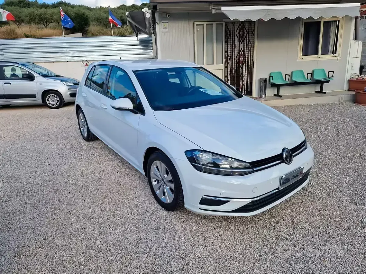 Usata VW Golf VII Sport 115 CV (84 kW) 2019 Bianco Berlina