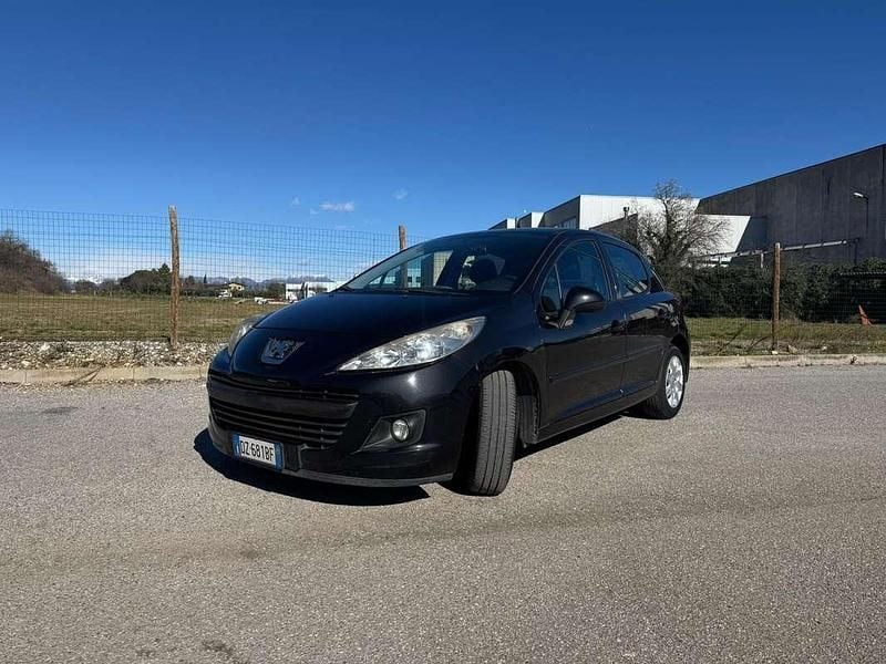 Usata Peugeot 207 73 CV (53 kW) 2009 Nero Berlina