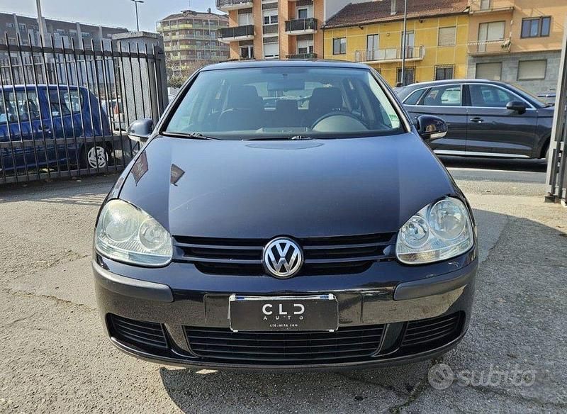 Usata VW Golf IV Trendline 105 CV (77 kW) 2005 Nero Berlina