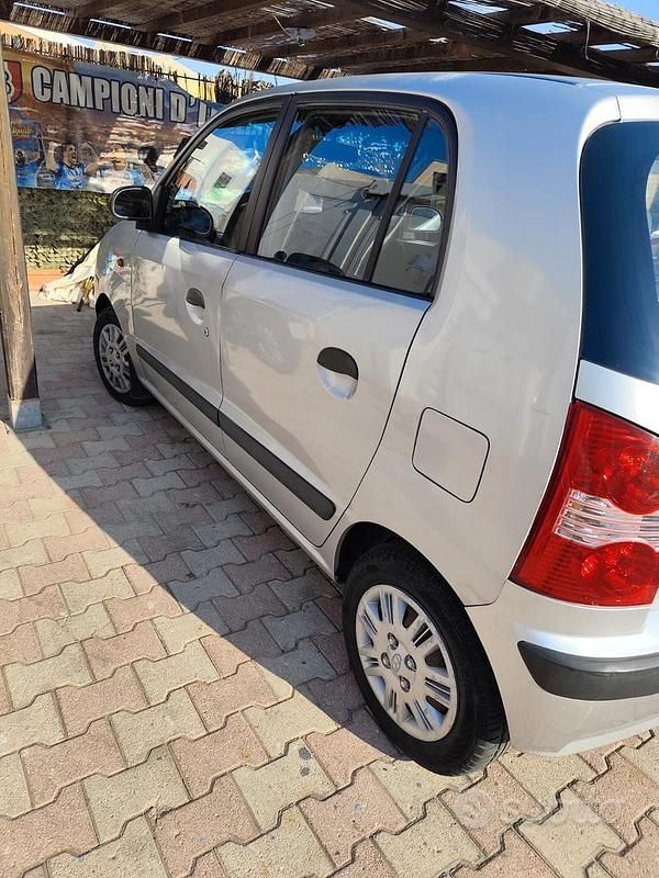 Usata Hyundai Atos 63 CV (46 kW) 2007 Grigio Utilitaria