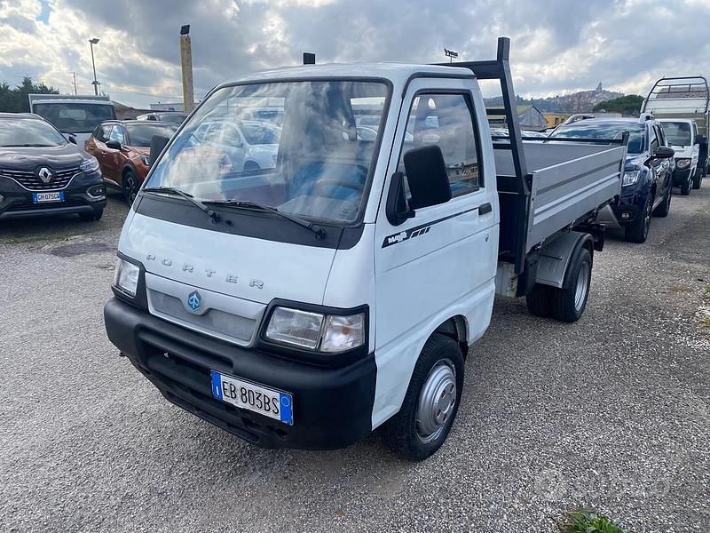 Bianco Usata 2010 Piaggio Porter Cabrio | 10.900 € (Buon prezzo) - Immagine 1/4