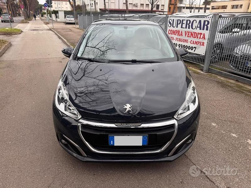 Usata Peugeot 208 Allure 75 CV (55 kW) 2016 Grigio Utilitaria