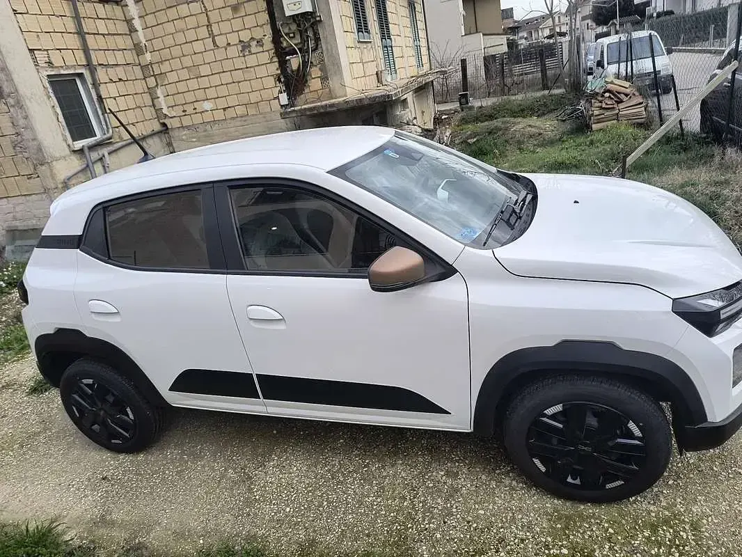 Usata Dacia Spring Extreme 19 kW (26 CV) 2025 Utilitaria
