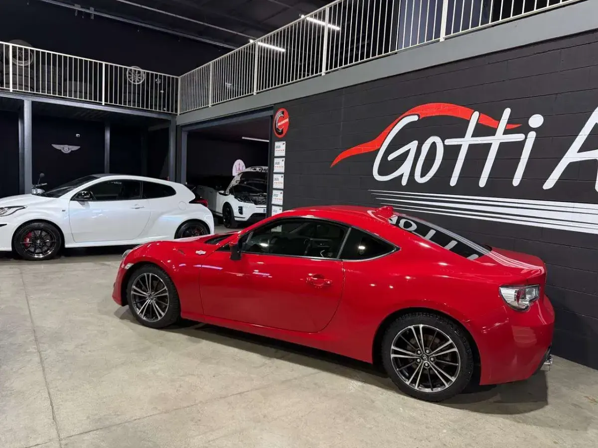 Usata Toyota GT86 GT 200 CV (147 kW) 2015 Rosso Coupé