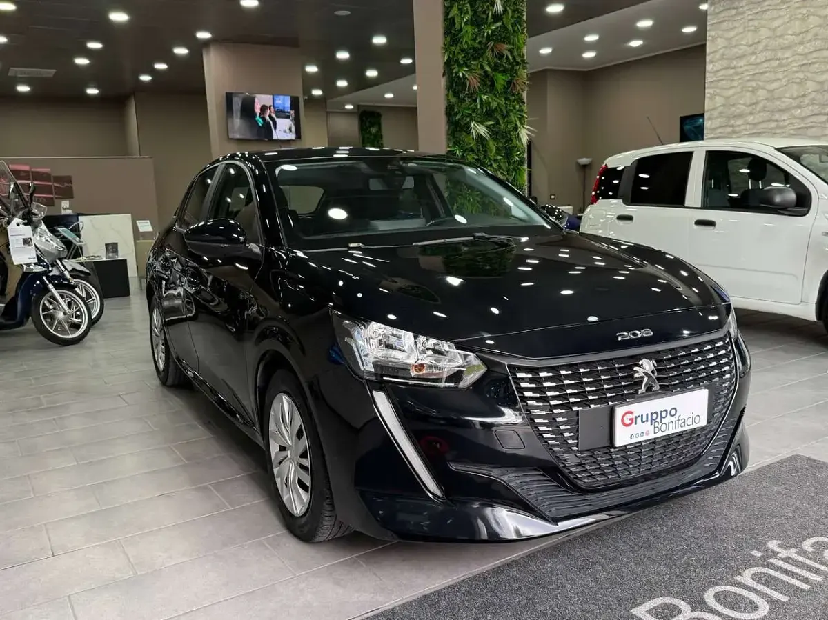 Usata Peugeot 208 Active 75 CV (55 kW) 2022 Nero Utilitaria