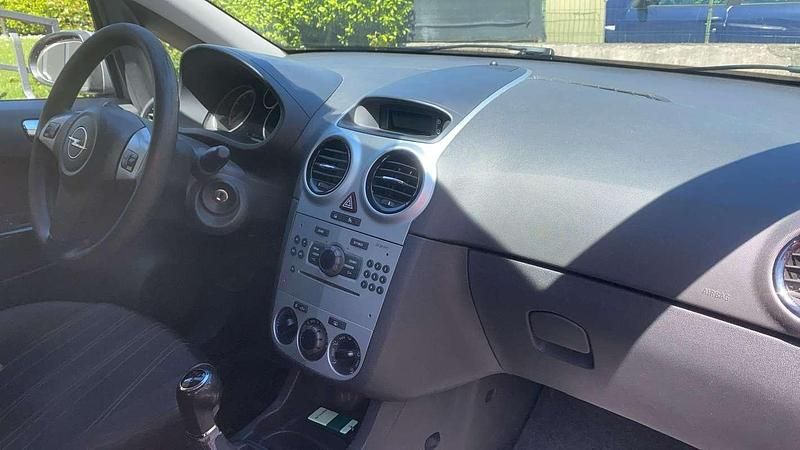 Usata Opel Corsa Club 80 CV (58 kW) 2009 Argento Utilitaria