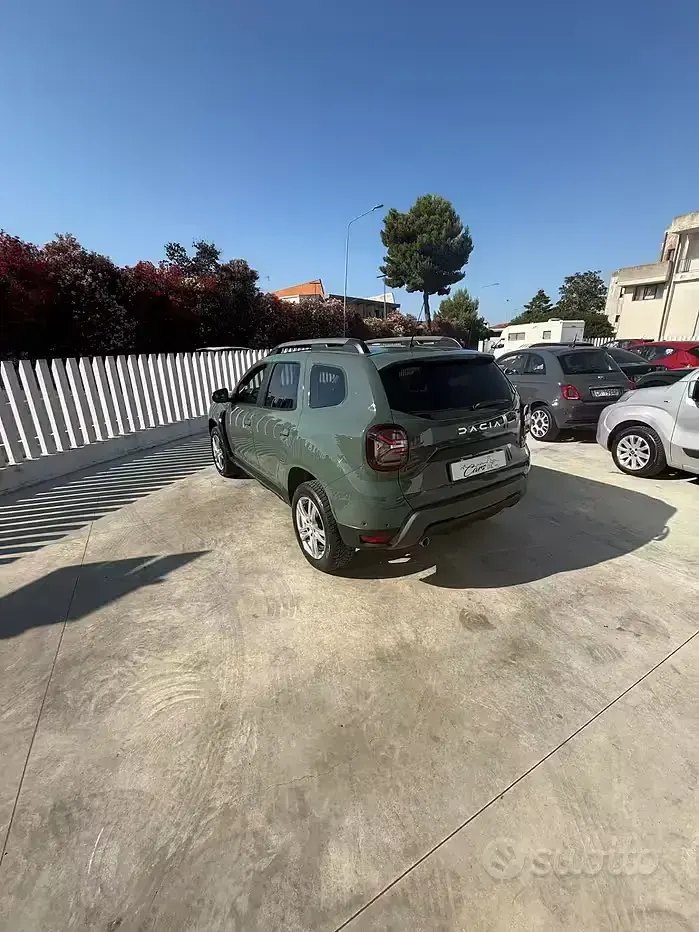 Usata Dacia Duster Journey 116 CV (85 kW) 2023 Grigio SUV