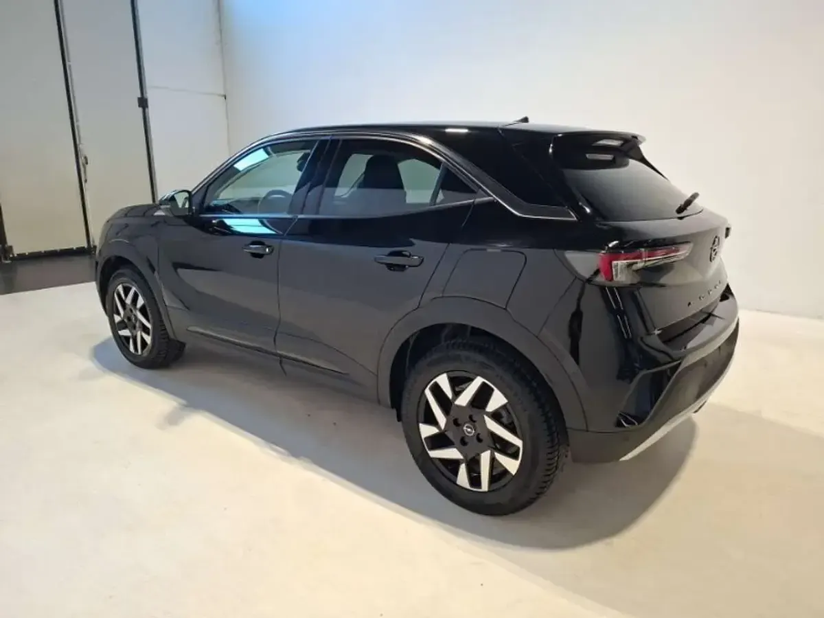 Usata Opel Mokka Elegance 101 CV (74 kW) 2023 Nero SUV