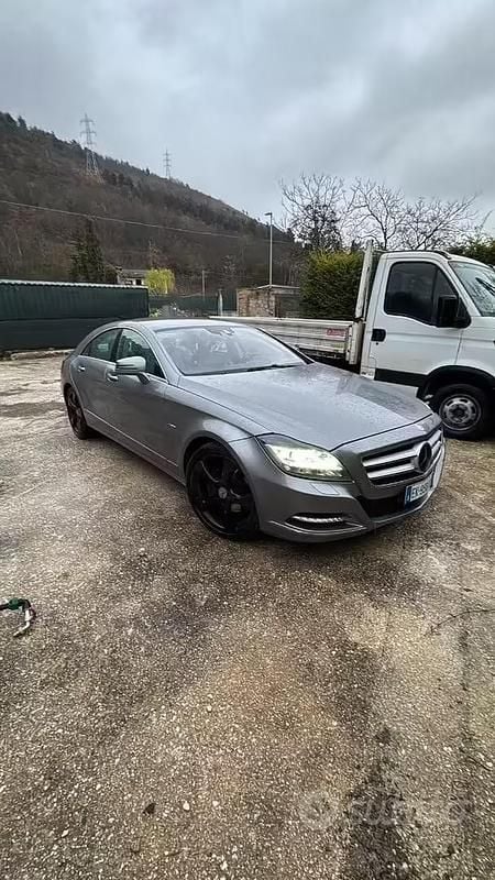 Usata Mercedes CLS350 265 CV (194 kW) 2011 Grigio Berlina