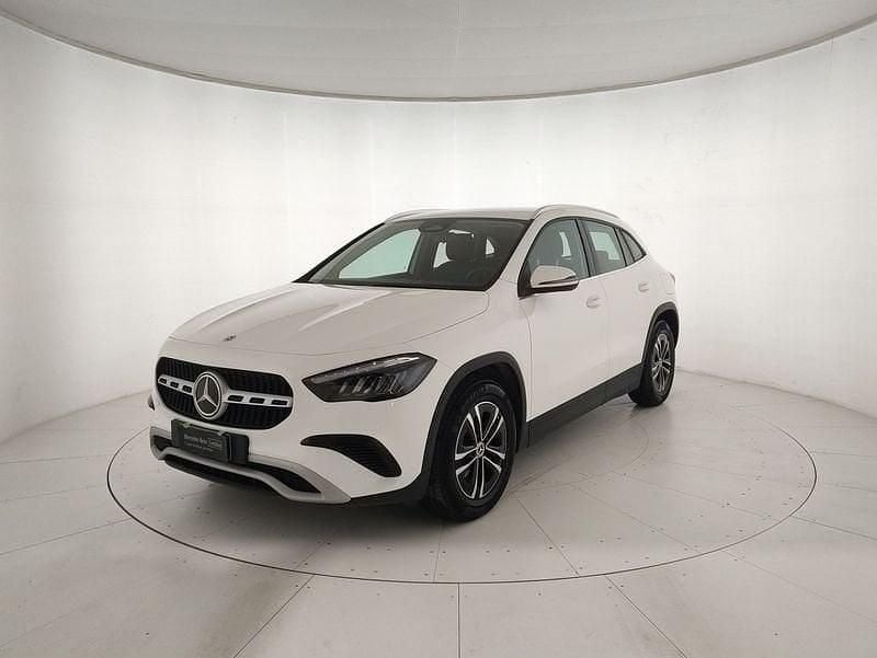 Usata Mercedes GLA180 Executive 116 CV (85 kW) 2024 Bianco SUV