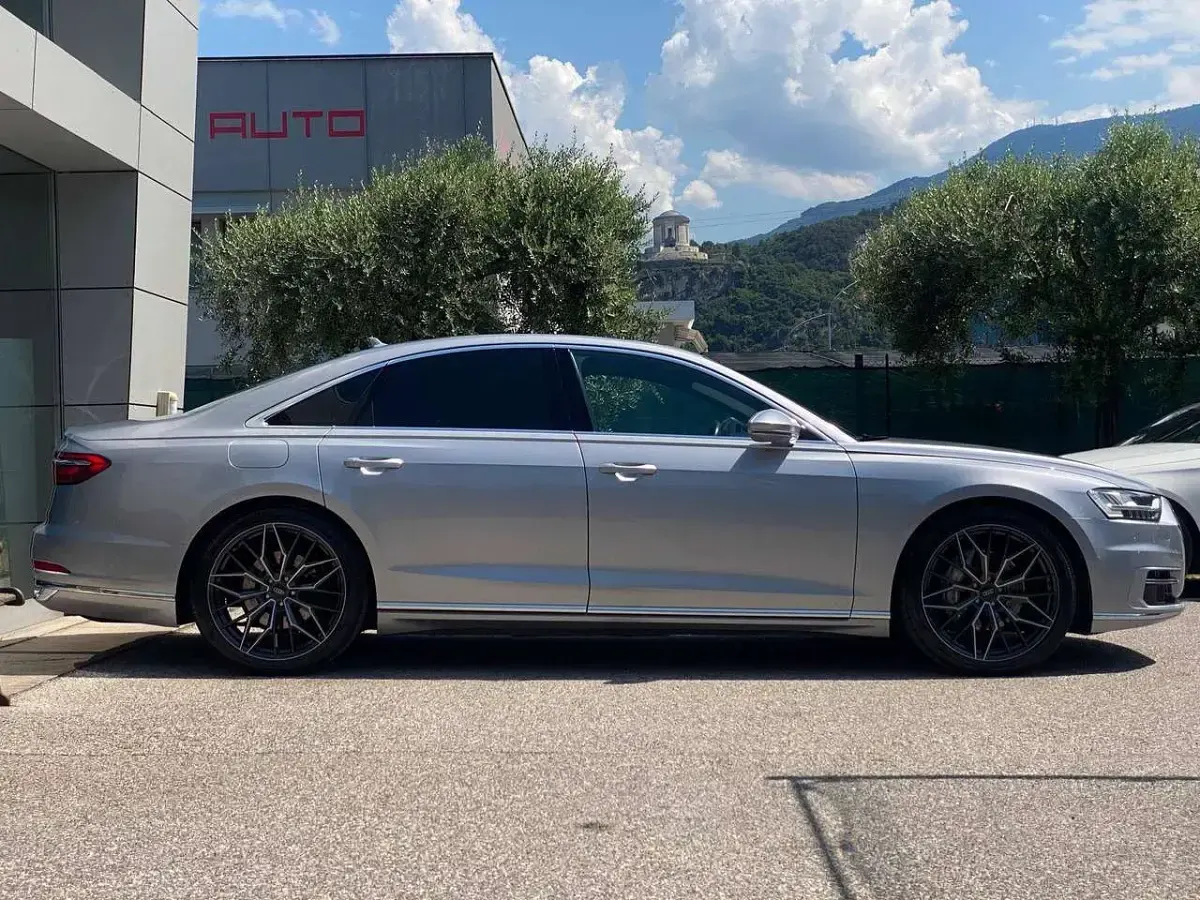 Usata Audi A8 Ambiente 286 CV (210 kW) 2019 Argento Berlina
