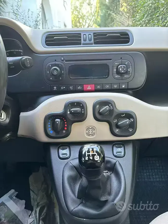 Usata Fiat Panda Easy 85 CV (62 kW) 2014 Bianco Utilitaria