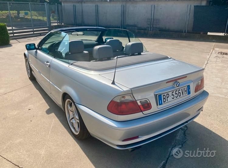 Usata BMW 320 Cabriolet 170 CV (125 kW) 2001 Argento Cabrio