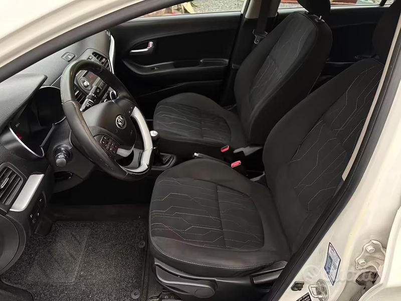 Usata Kia Picanto 68 CV (50 kW) 2016 Bianco Utilitaria