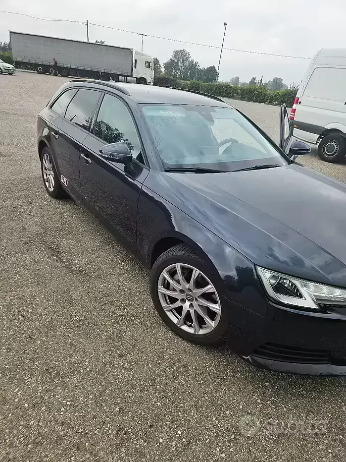Usata Audi A4 190 CV (139 kW) 2017 Blu Station wagon