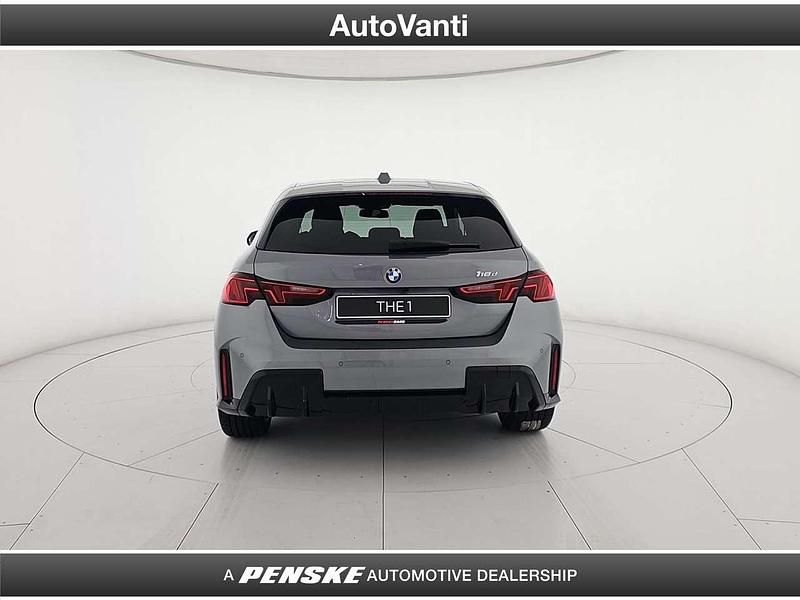Usata BMW 118 M Sport 150 CV (110 kW) 2025 Grigio Utilitaria