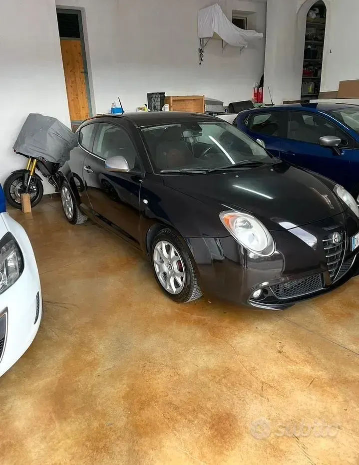 Usata Alfa Romeo MiTo 90 CV (66 kW) 2009 Nero Utilitaria