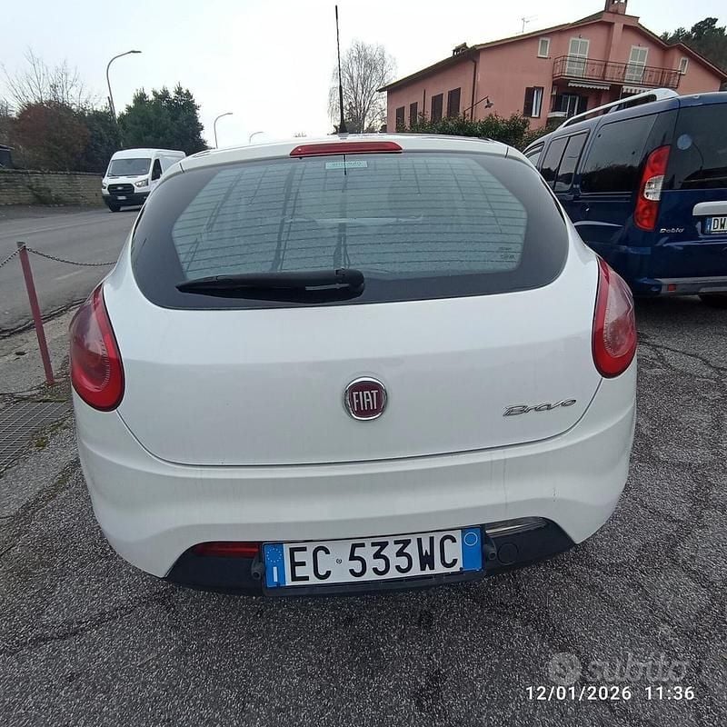 Usata Fiat Grande Punto 77 CV (56 kW) 2010 Bianco Utilitaria