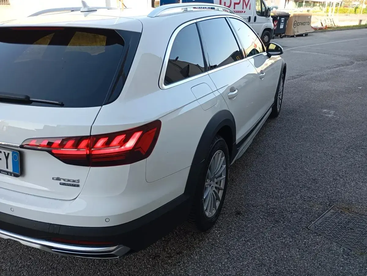 Usata Audi A4 Allroad Ambiente 190 CV (139 kW) 2019 Bianco Station wagon