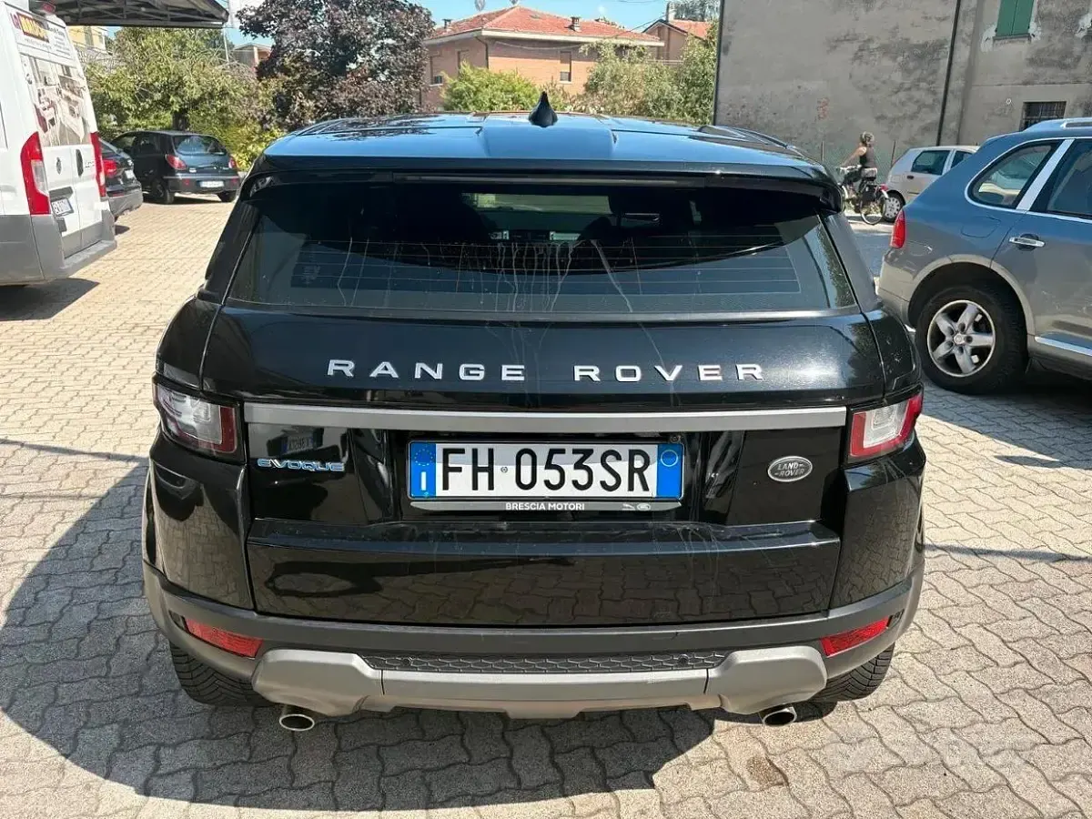 Usata Land Rover Range Rover evoque SE Dynamic 150 CV (110 kW) 2017 Nero SUV