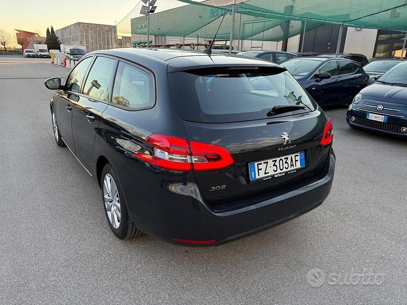 Occasion Peugeot 308 SW Business-Line 102 PK (75 kW) 2019 Grijs Stationwagen