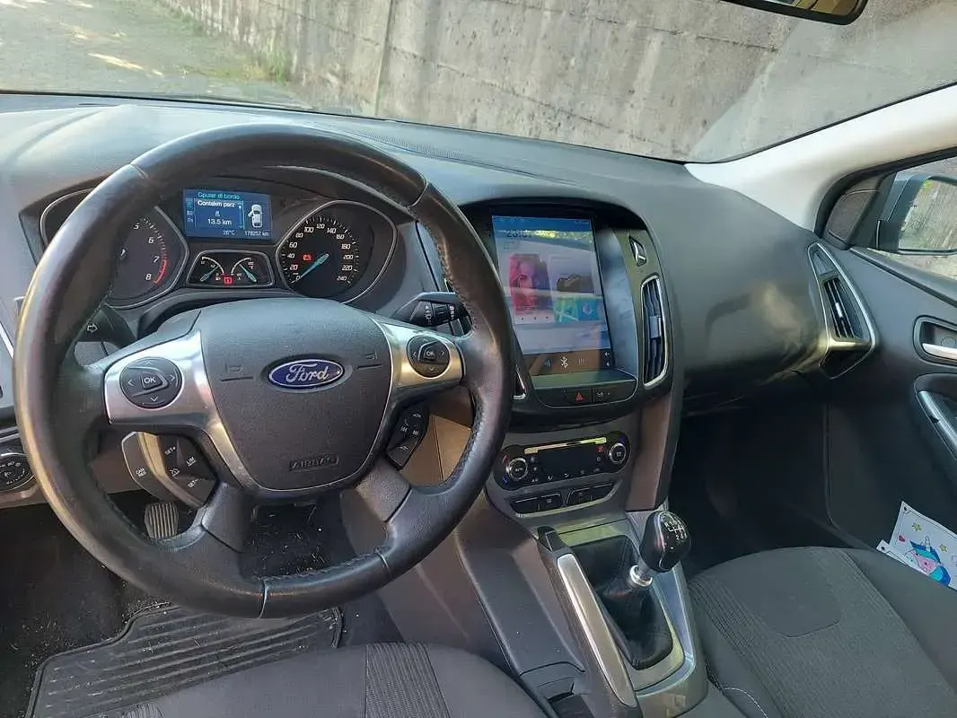 Usata Ford Focus S 125 CV (91 kW) 2012 Grigio Berlina