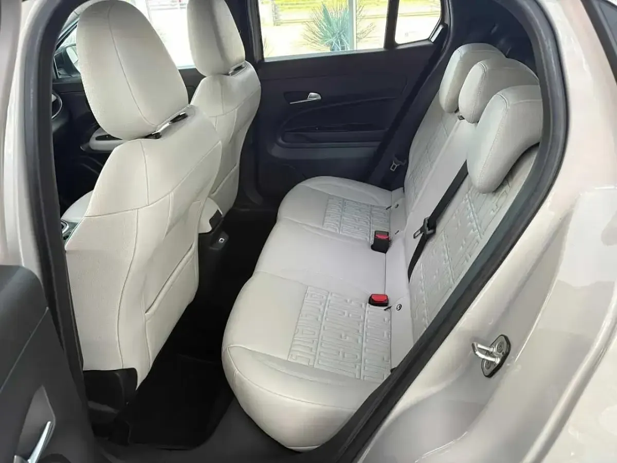 Usata Fiat 600E La Prima 114 kW (156 CV) 2025 Beige SUV