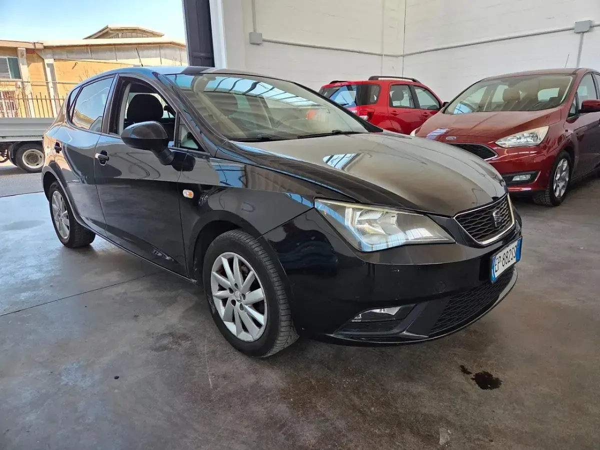 Usata Seat Ibiza Reference 74 CV (54 kW) 2013 Nero Berlina