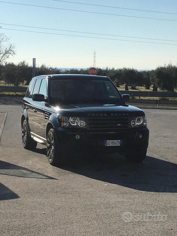 Nero Usata 2008 Land Rover Range Rover Sport HSE SUV | 10.000 € (Cara) - Immagine 1/4