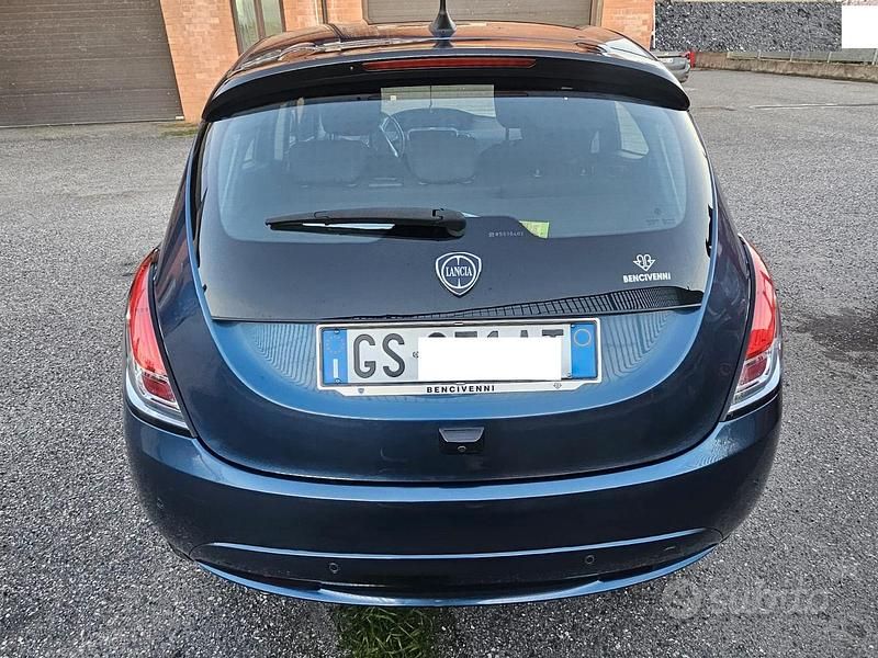 Usata Lancia Ypsilon 60 CV (44 kW) 2024 Blu Utilitaria
