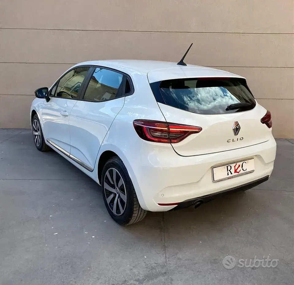 Usata Renault Clio V 86 CV (63 kW) 2020 Bianco Berlina