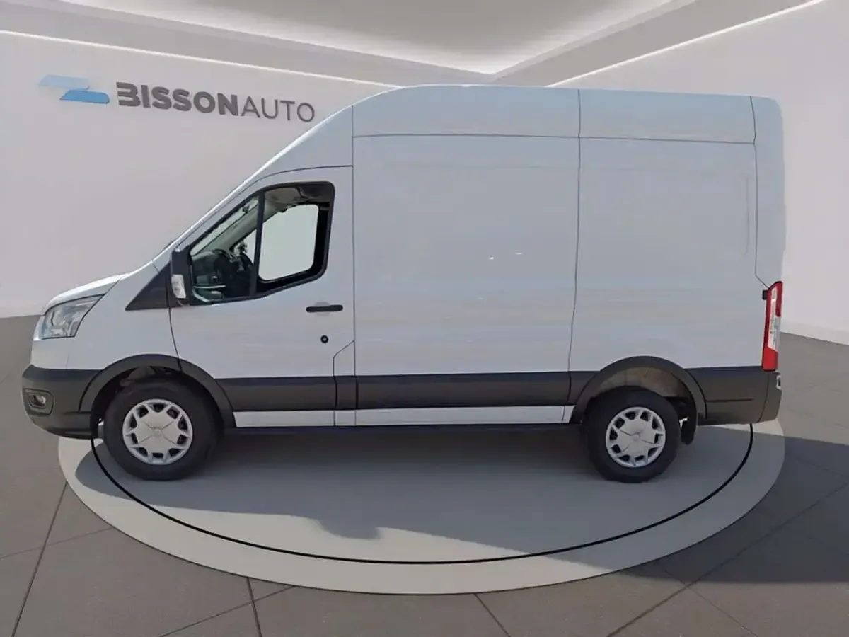 Usata Ford Transit Trend 131 CV (96 kW) 2022 Bianco frozen Furgone