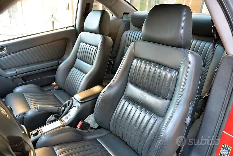 Usata Alfa Romeo GTV Lusso 220 CV (161 kW) 2000 Rosso Coupé