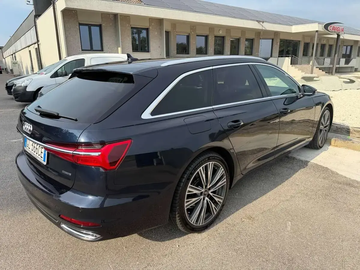 Usata Audi A6 Business Plus 204 CV (150 kW) 2023 Blu/azzurro Station wagon