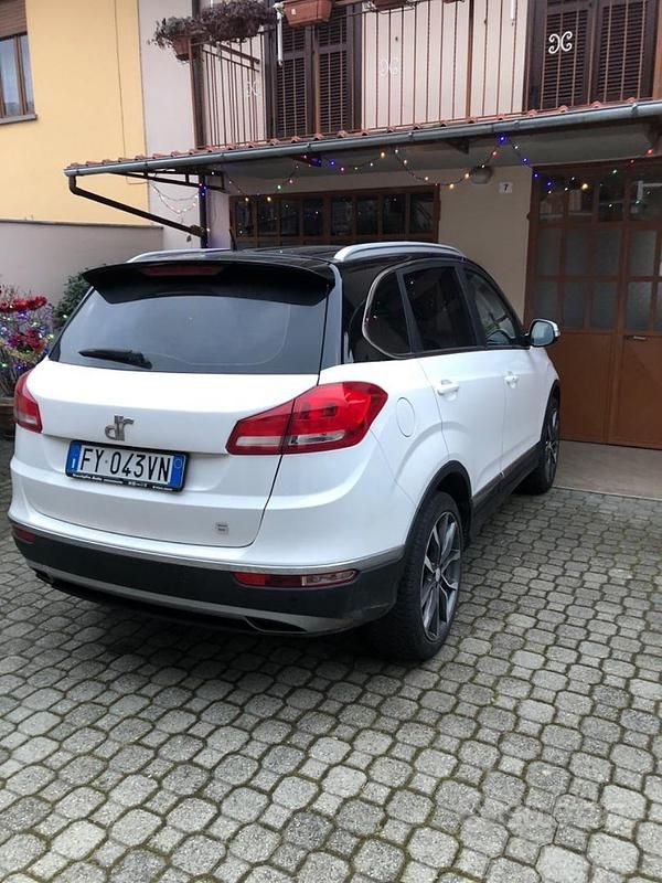 Usata DR DR6 150 CV (110 kW) 2019 Bianco SUV