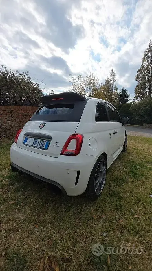 Usata Abarth 595 Turismo 160 CV (117 kW) 2017 Bianco Cabrio