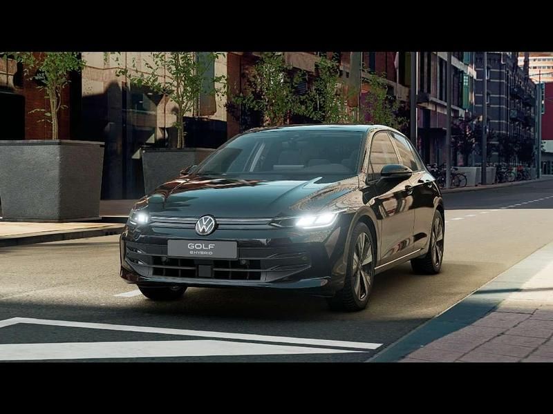 Nuova VW Golf VIII Edition 150 CV (110 kW) 2025 Grenadill black metallizzato Berlina