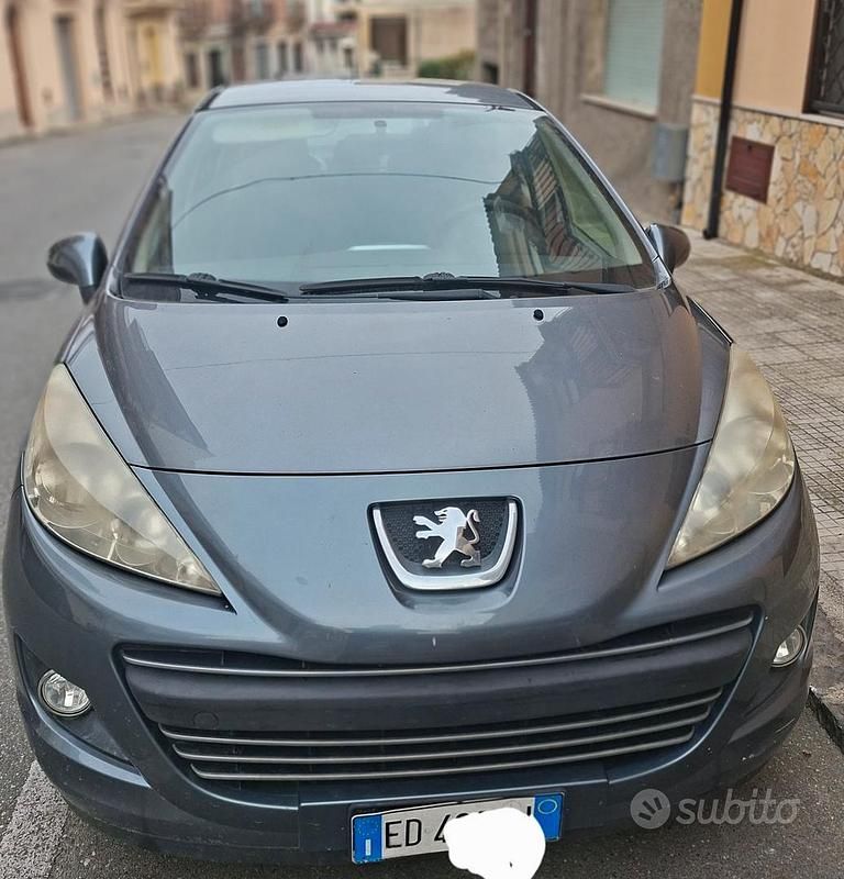 Usata Peugeot 207 75 CV (55 kW) 2010 Grigio Berlina