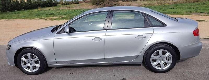 Usata Audi A4 143 CV (105 kW) 2009 Argento Berlina