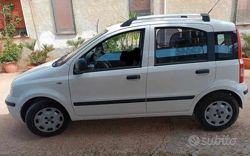 Usata Fiat Panda 69 CV (50 kW) 2011 Bianco Utilitaria