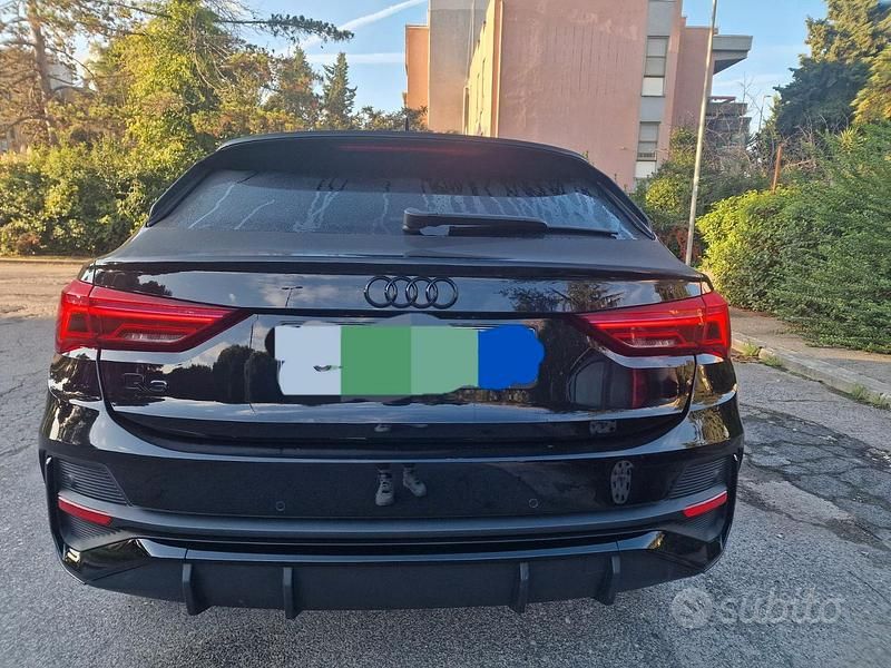 Nero Usata 2022 Audi Q3 Sportback Ambiente SUV | 37.000 € (Buon prezzo) - Immagine 1/4