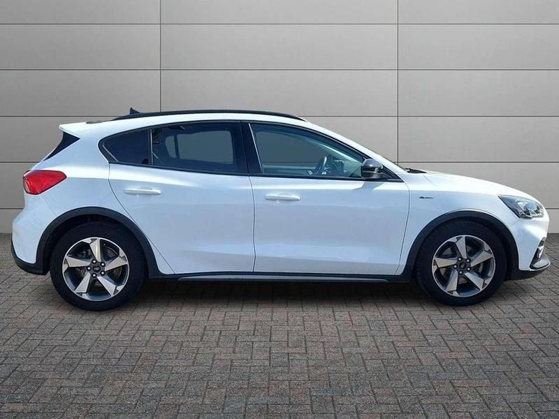 Usata Ford Focus Active 125 CV (91 kW) 2019 Bianco Berlina