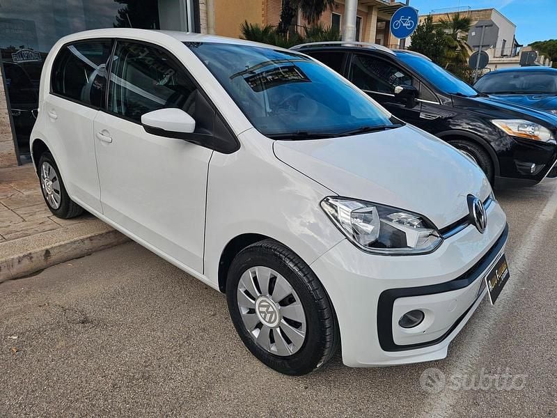 Usata VW up! Move 60 CV (44 kW) 2018 Bianco Utilitaria